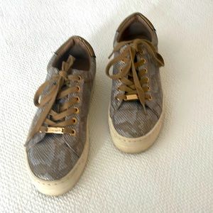 J/Slides, size 7, EUC, comfortable platform type shoe, tan & bluish print.